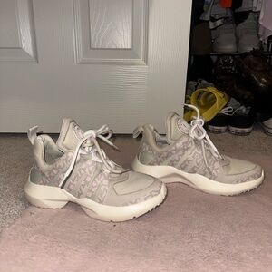 DKNY Sneakers - Size 5.5